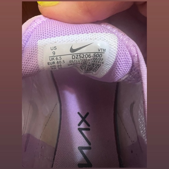 Nike Air70 - Picture 5 of 7